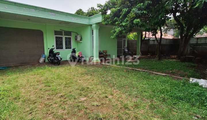 Spacious Land House LT 305 Below Market Price, Ideal for Investment or Retirement Home Near KRL 18 Minutes to MRT Lebak Bulus Ciputat South Tangerang