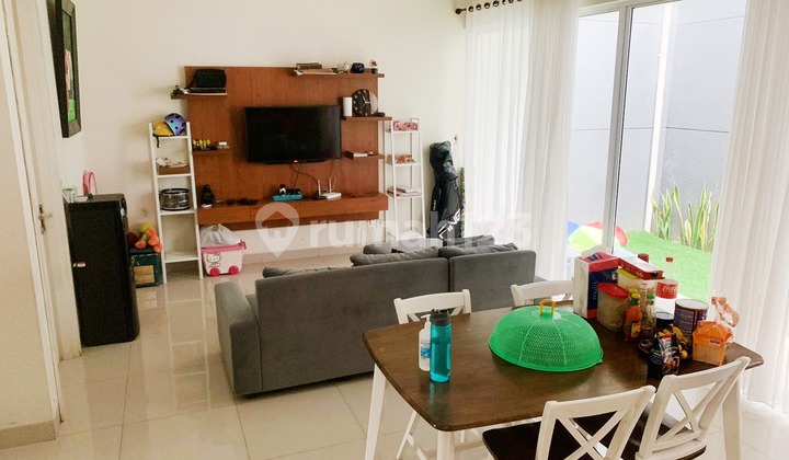 Rumah Bagus Siap Huni 3 Kamar 10 menit ke akses tol di Discovery Lumina Bintaro, Tangerang Selatan Rumah Bagus Siap Huni 3 Kamar 10 menit ke akses tol di Discovery Lumina Bintaro, Tangerang Selatan