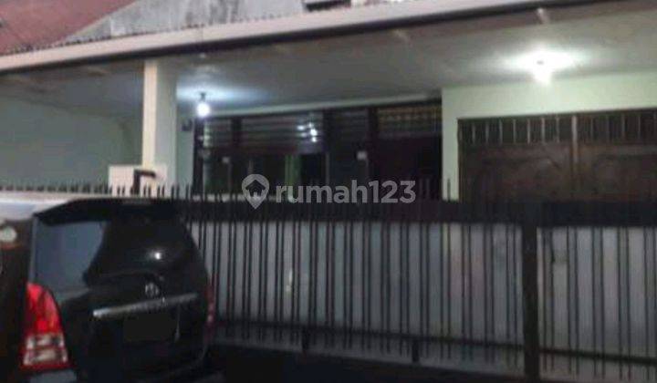 Disewakan Rumah Cukup Luas Pucang Anom Surabaya 1
