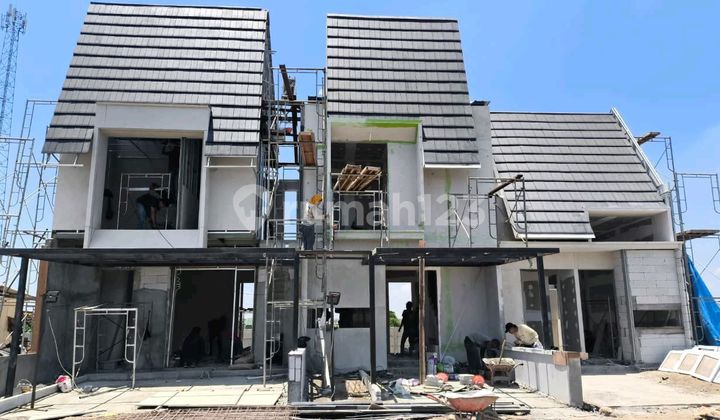 Affordable Premium House with 50+ Facilities in Menganti, Approximately 20 Minutes from Citraland Surabaya Affordable Premium House with 50+ Facilities in Menganti, Approximately 20 Minutes from Citraland Surabaya