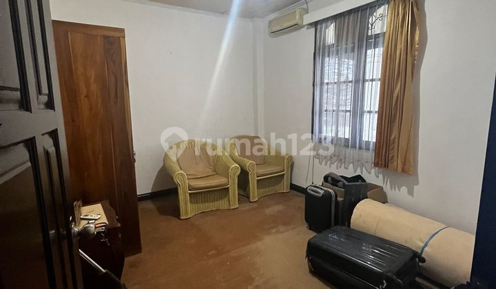 ✨ Dijual Rumah Gaya Eropa - Kondisi Terawat, Siap Huni Rumah Bagus SHM