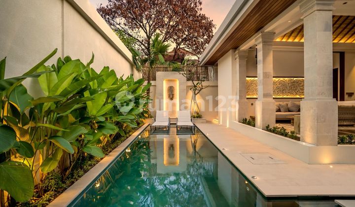 Modern Tropical Villa - Kerobokan, Canggu Bali