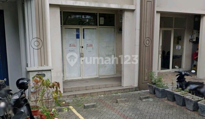 Ruko Strategis 4 Lantai Siap Huni Area Green Lake City, Free 5 Unit Ac, Lemari, Tempat Tidur