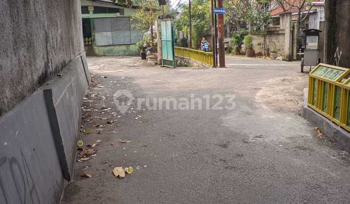 For Sale by Meter, Strategic 20-Room Boarding House in Setiabudi, Negotiable 2