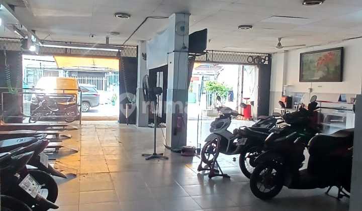 Price Drop! Quick Sale, Strategic Shop House Suitable for Business in Pasar Baru, Negotiable 2