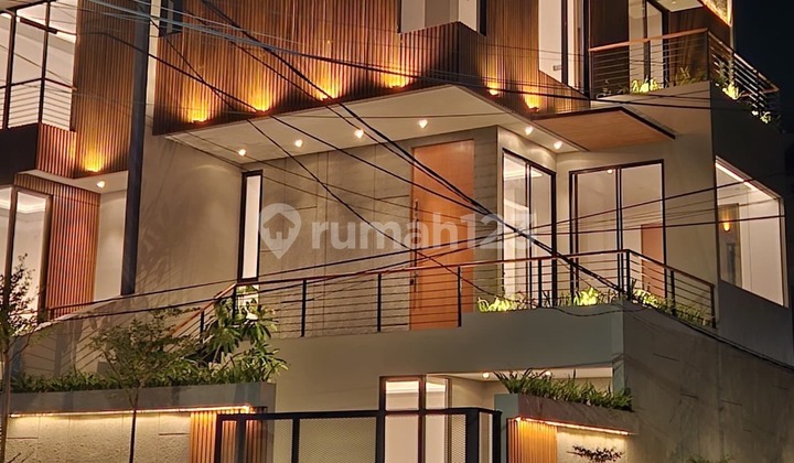 Jual Cepat! Smart Home Siap Huni 3,5Lt Di Sunter Agung, Nego 