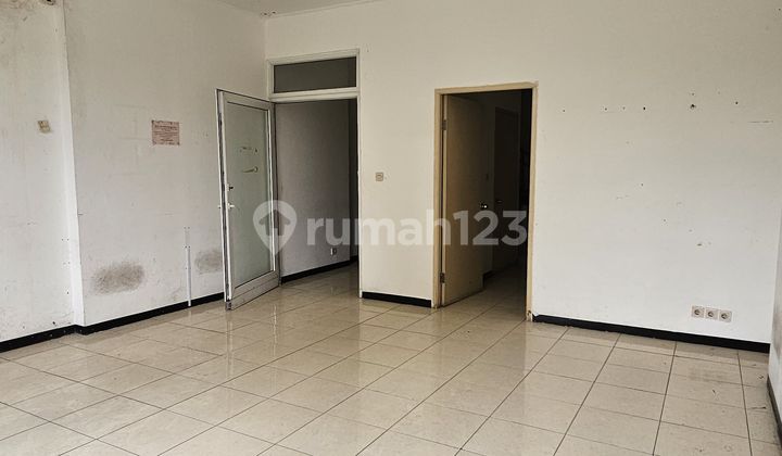 For Rent, Tidy Shop House Ready to Use on Mediterania Boulevard, Negotiable. For Rent, Tidy Shop House Ready to Use on Mediterania Boulevard, Negotiable.