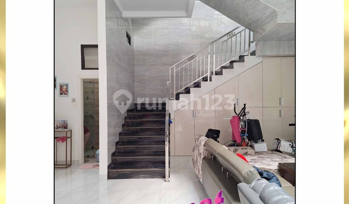 For Sale 2½ Story Hook House In Citra Garden 3 2