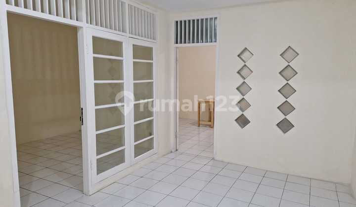 For Rent 1½ Story House Citra3
