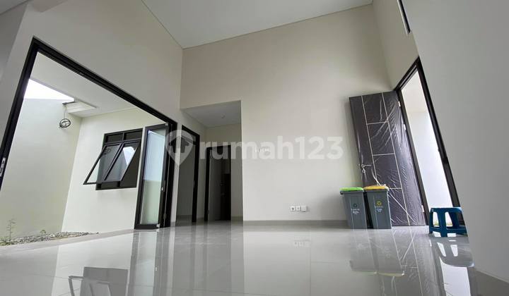 Rumah Kondisi Semi Furnish Di Citraraya Tangerang Dengan Cluster Danau  2