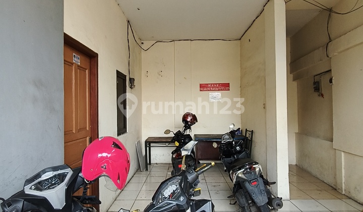 Boarding House in Kebayoran Lama Area, Easy Access and Fully Occupied 2