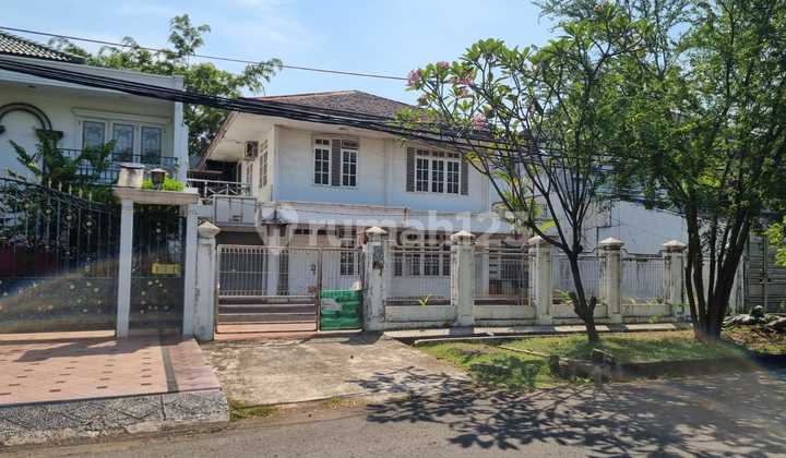 Rumah Lama Di Wilayah Ancol, Dekat Dengan Fasilitas Taman Impian Jaya Ancol, Akses Mudah