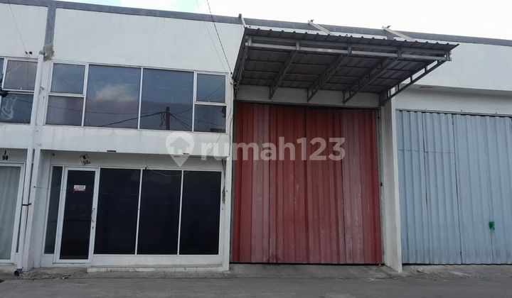 Gudang Jurumudi Dekat Bandara Dam Akses Kontainer