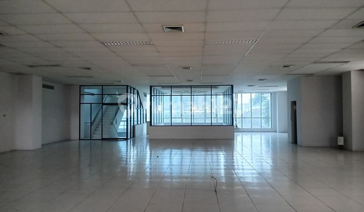 Ruang Usaha Di Wilayah Tanah Abang Dan Akses Mudah, Cocok Untuk Kantor 1