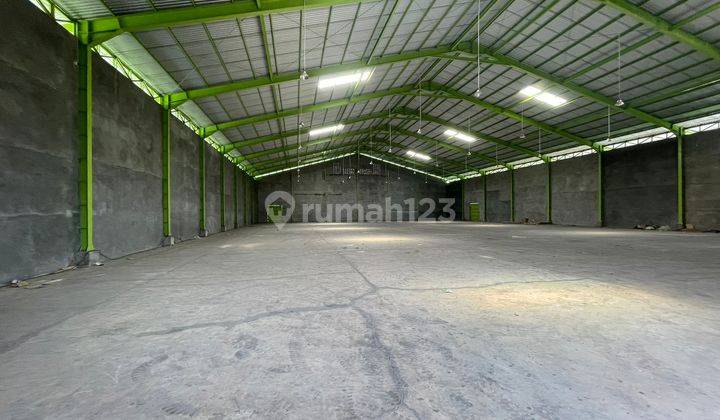 Gudang Siap Pakai Di Wilayah Bayur Tangerang, Akses Kontainer 1