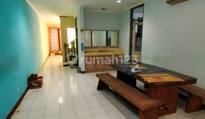 Rumah Siap Huni di Wilayah Pantai Indah Kapuk 2