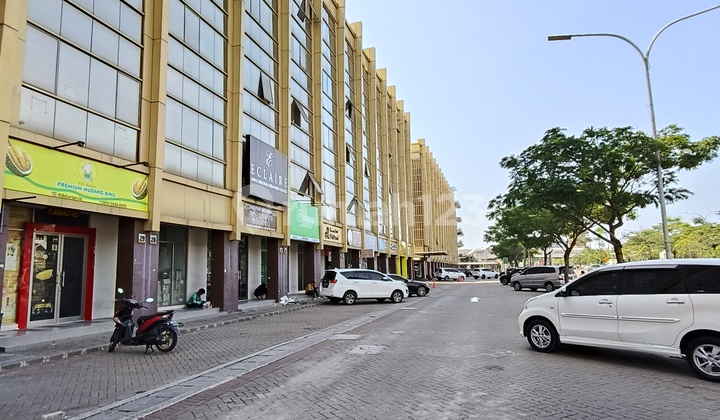 Beach View Rukan at Golf Island, Sea View and Strategic Location with Many Businesses Around the Rukan.