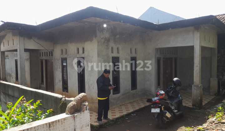 For sale simple minimalist house in Cibanteng Ciampea