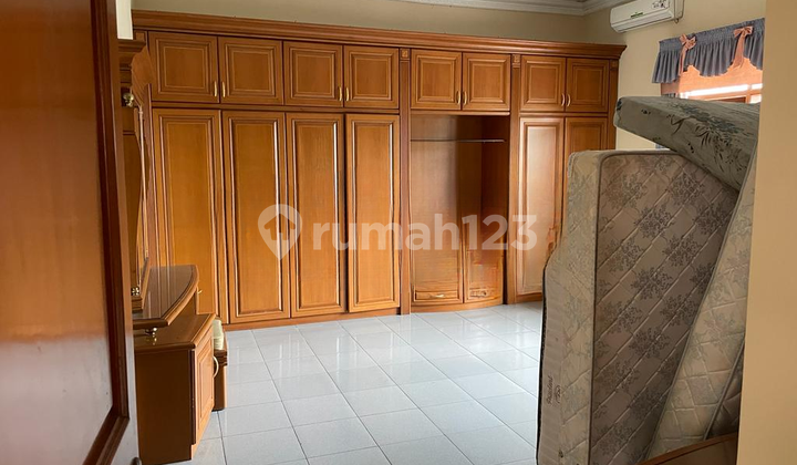 Rumah Mewah Furnished di Istana Regency Bandung 2