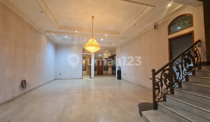 Exclusive, Luxury House diarea Elite Batununggal, Bandung