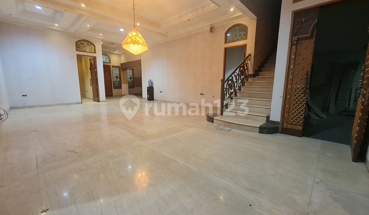 Exclusive, Luxury House diarea Elite Batununggal, Bandung 2