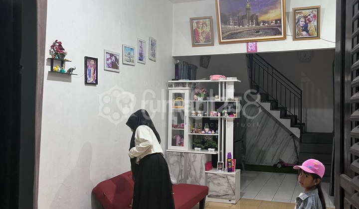 Rumah Menarik Lokasi Strategis Taman Kopo Indah 2