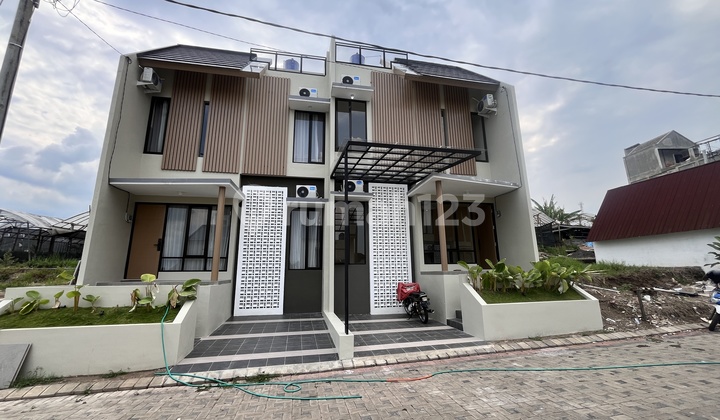 Villa Batu Flower Garden Rooftop Near Selecta Special Discount