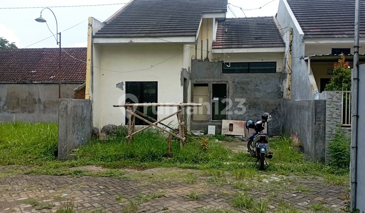 Salsabila Villa Low-Cost Housing Area Malang 1