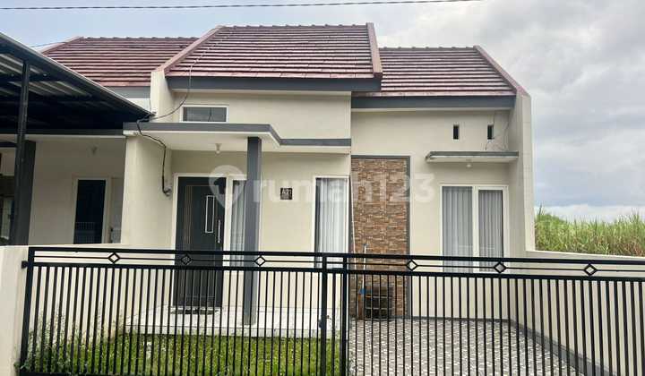 Pakis House Near Airport and Toll Road Type 36 Pakis House Near Airport and Toll Road Type 36