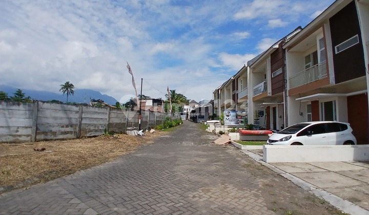 Dijual Villa Eksklusif Junrejo 2 Lantai Kolam Renang Pribadi 2