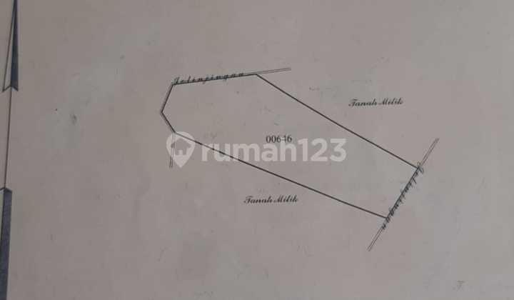 Land For Rent In A Villa Neighborhood On Jalan Jantuk Angsaprerenan, An Elite Villa Area That Is Currently Highly Developed. This Tourist Village Is Very Developed, So There Is A Great Opportunity To Create A Complex Villa Business In This Area.