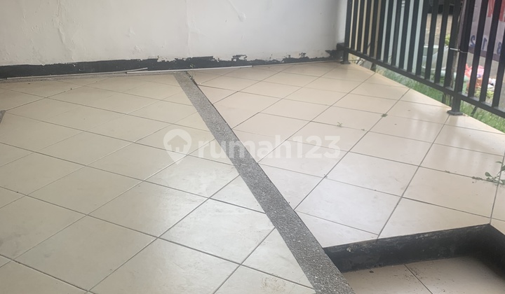 Dijual Rumah 1.5 Lantai Siap Huni Di Legenda Wisata 2