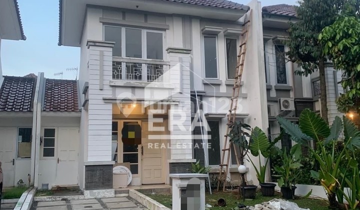 Disewakan Rumah 2Lt di Legenda Wisata
