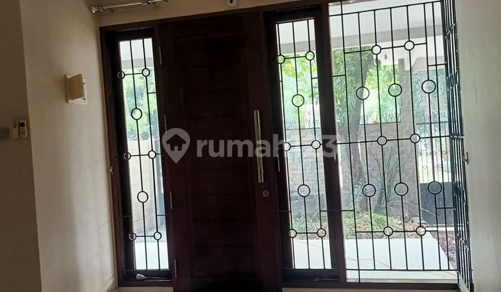 Dijual Rumah 2lt Di Second Boulevard Citra Gran 2