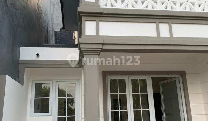For rent: 2-story house in Kota Wisata, ready to occupy. 1