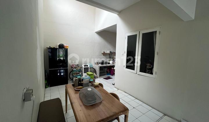 Dijual Rumah 2 Lantai Di Legenda Wisata 2