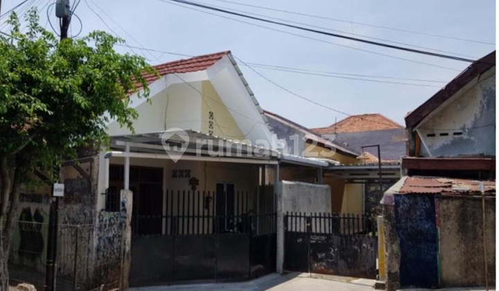 For Sale House in Central South Jakarta For Sale House in Central South Jakarta