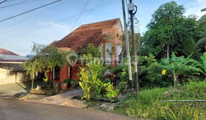 Aesthetic House Located in the Center of Tanjung Selor City