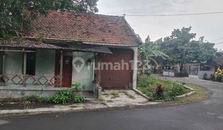 Tanah Luas 1690 Meter Persegi Lokasi Strategis di Daerah Balecatur Gamping Sleman.