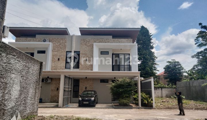 Rumah 2 Lantai di Dalam Cluster Harga Promo Hanya 1 Miliar, Lokasi Strategis Akses Mudah ke Ugm dan Uii 2