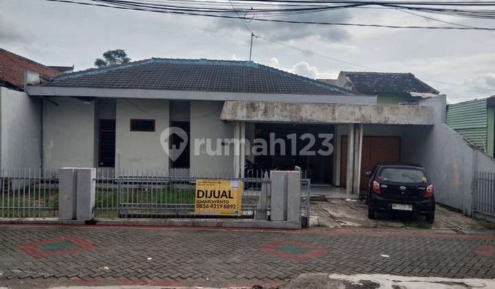 Cocok untuk Kost dan Hunian, Tanah luas 418 m2 di Condongcatur dekat Kampus UPN, UII Ekonomi dan AMIKOM!.