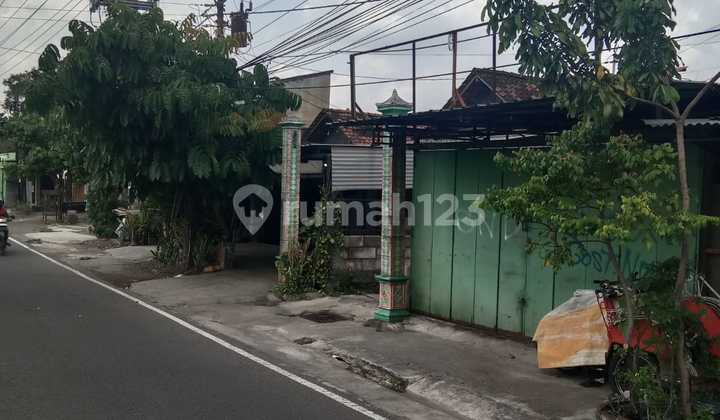 Ruang Usaha Lokasi Strategis di Jalan Ring Road Selatan, Banguntapan Bantul