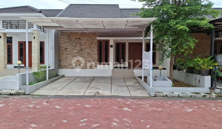 Rumah Tinggal dalam Perumahan Lokasi Strategis di Sewon Bantul. Rumah Tinggal dalam Perumahan Lokasi Strategis di Sewon Bantul.
