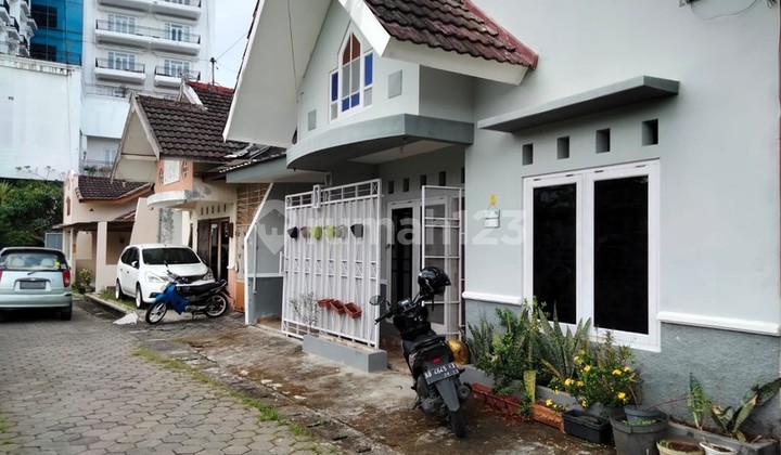 Beautiful Fully Furnished House Strategic Location in Sinduadi Mlati Sleman 2