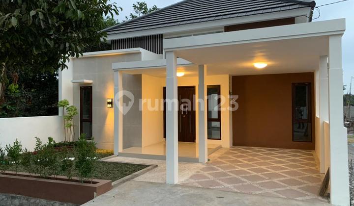 Dijual Cepat Rumah Baru Siap Huni di Tamanmartani Dekat Candi Prambanan