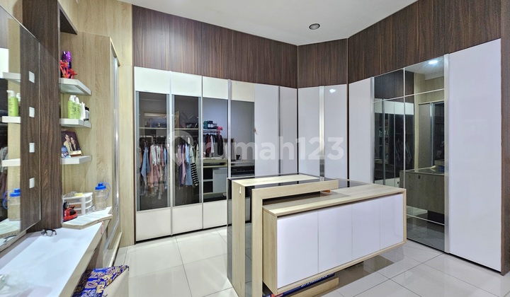 Dijual Rumah Mewah Sudah Renov di Sutera Aurora 2