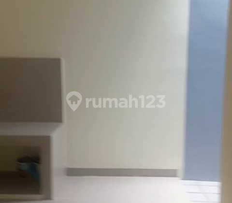 Dijual Murah Rumah Sudah Renovasi di Nusaloka BSD 2