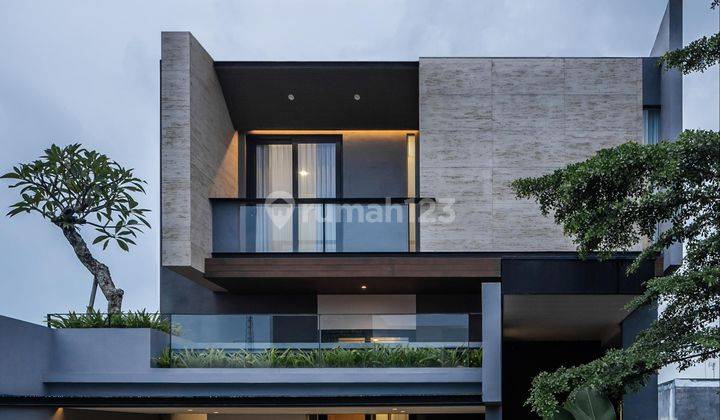 Rumah Mewah Baru 2 lantai Strategis di Kedungwuni, Pekalongan 1
