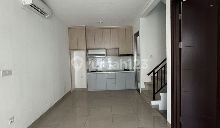 Disewakan Rumah Pik2 Ukuran 6x12,5 Semi Furnish Disewakan Rumah Pik2 Ukuran 6x12,5 Semi Furnish