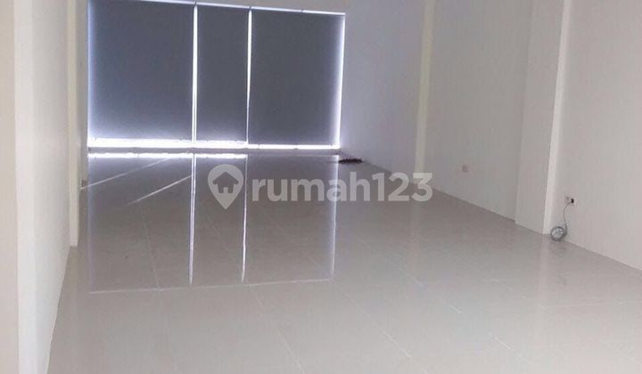 Ruko Boulevard Kelapa Gading/ Ruko Hibrida ( jalan utama ) Ruko Boulevard Kelapa Gading/ Ruko Hibrida ( jalan utama )